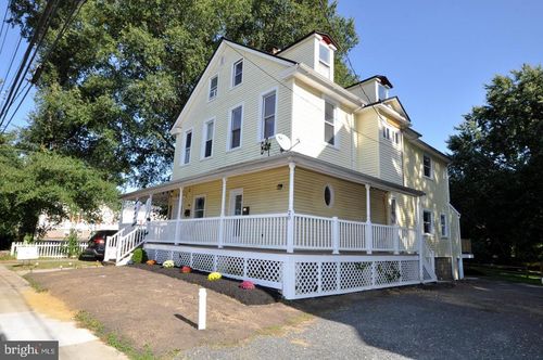 20 New Albany Rd, Moorestown, NJ, 08057-1660 | Card Image