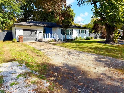 2203 Elmore St, Louisville, KY, 40216-2537 | Card Image