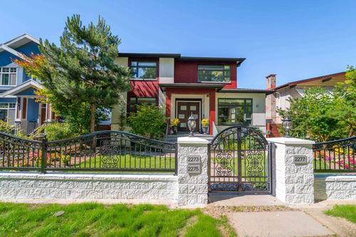2277 E 28th Ave, Vancouver, BC, V5N2Y3 | Card Image