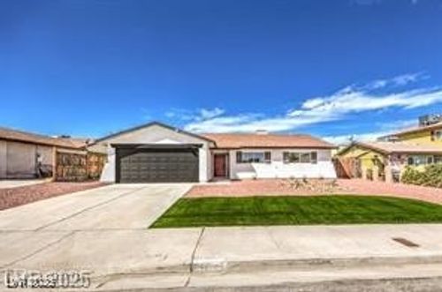 1700 Breezewood Dr, Las Vegas, NV, 89108-0123 | Card Image