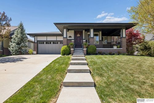 6833 Wildrye Rd, Lincoln, NE, 68521-9006 | Card Image