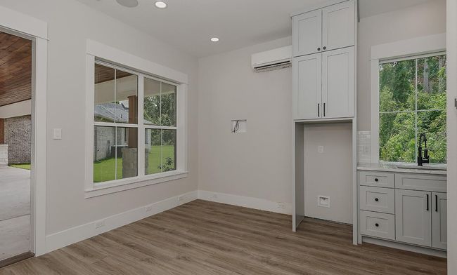 Separate Guest Quarters | Image 44