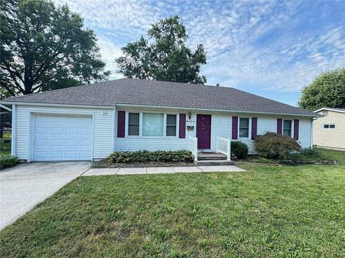 8101 W 91st St, Overland Park, KS, 66212-2910 | Card Image