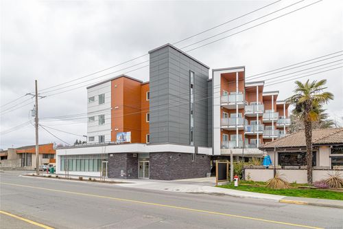 402-7098 Wallace Dr, Central Saanich, BC, V8M1G9 | Card Image