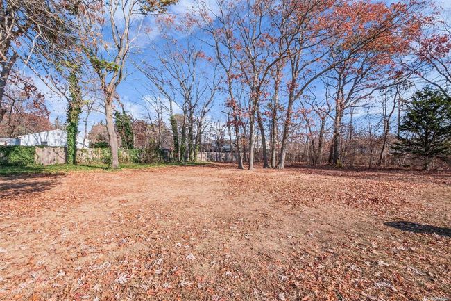 23 E Woodside Ave, House other with 4 bedrooms, 1 bathrooms and null parking in Patchogue NY | Image 27