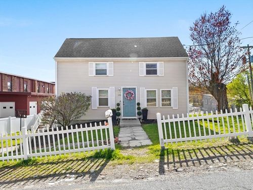 150 Hale St, Haverhill, MA, 01830-3900 | Card Image