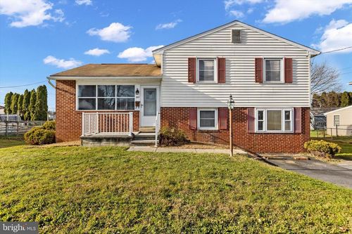 303 Brandy Ln, MECHANICSBURG, PA, 17055-2808 | Card Image