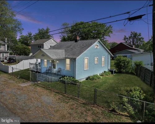 312 Vernon St, COLONIAL BEACH, VA, 22443-2531 | Card Image