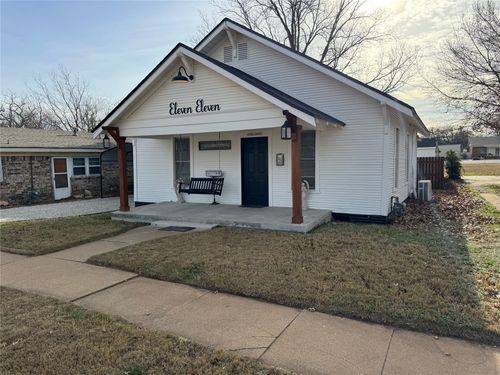 1111 W 7th St, Cisco, TX, 76437-2951 | Card Image