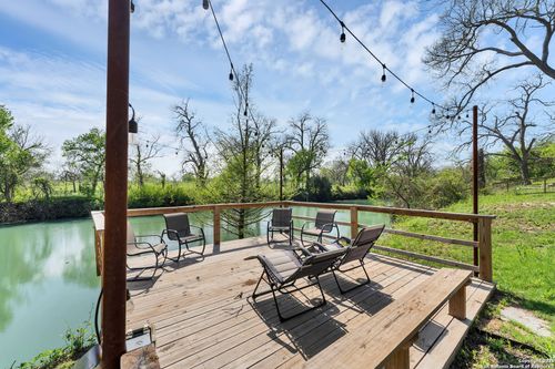 105 Nw River Rd, Martindale, TX, 78655-3013 | Card Image