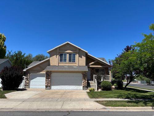 1602 Rockbridge Dr, Layton, UT, 84041-8120 | Card Image