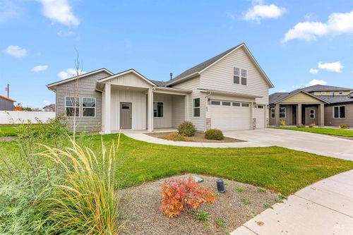83 S Daybreak Ave, Nampa, ID, 83687-3030 | Card Image
