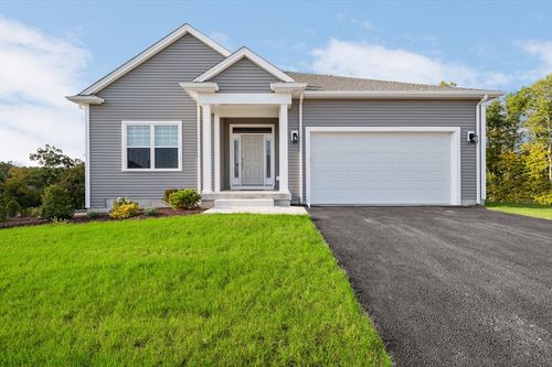 41-43 Crestwood Cir, Whitinsville, MA, 01588-1500 | Card Image