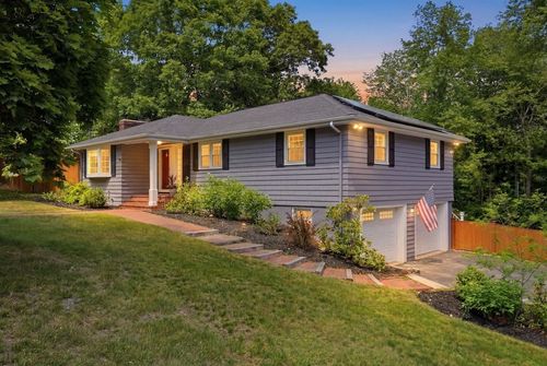 5 Stanford Dr, Westwood, MA, 02090-3317 | Card Image
