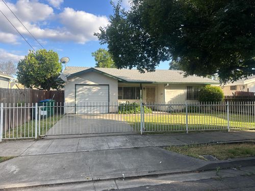 1640 E Scotts Ave, Stockton, CA, 95205-6238 | Card Image