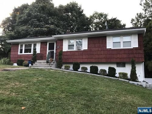 403 Longview Ct, Northvale, NJ, 07647-1316 | Card Image