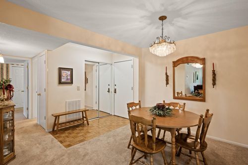 apt-213-4100 Parklawn Ave, Edina, MN, 55435-4695 | Card Image