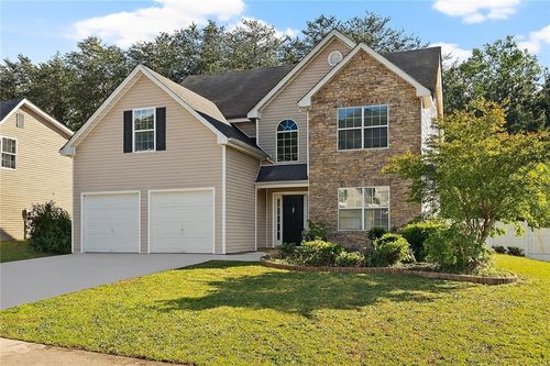 211 Millstone Dr, Hampton, GA, 30228-4811 | Card Image