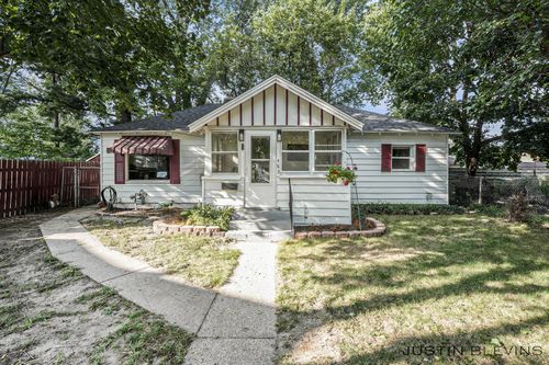 483 Kenwood St Ne, Grand Rapids, MI, 49505-4112 | Card Image