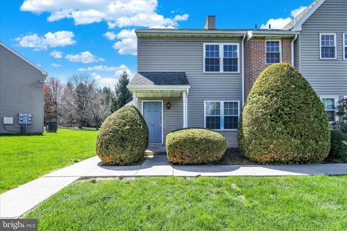 302 Peters Way, WYOMISSING, PA, 19610-1154 | Card Image