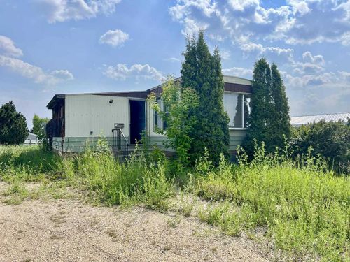 9729 120 Ave, Grande Prairie, AB, T8V5H4 | Card Image