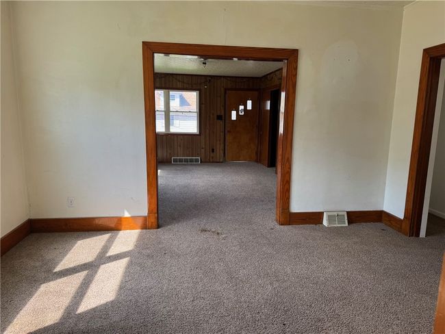 24 Grant St, House other with 3 bedrooms, 1 bathrooms and 1 parking in New Salem PA | Image 8