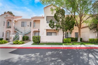 203 - 4823 S Torrey Pines Drive, Condo with 2 bedrooms, 2 bathrooms and null parking in Las Vegas NV | Image 2