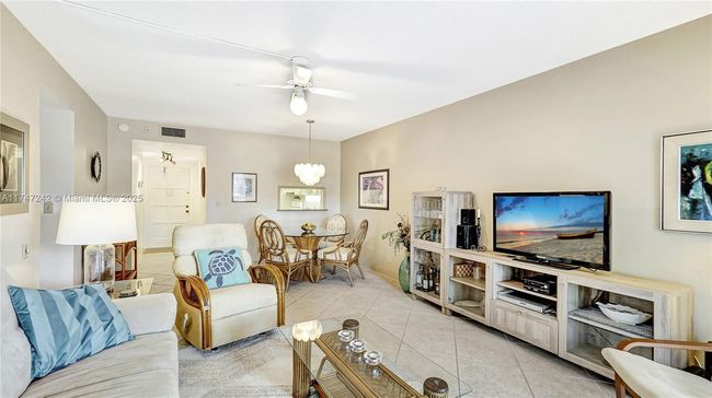 APT-103 - 1101 Hillcrest Ct, Condo with 2 bedrooms, 2 bathrooms and null parking in Hollywood FL | Image 13