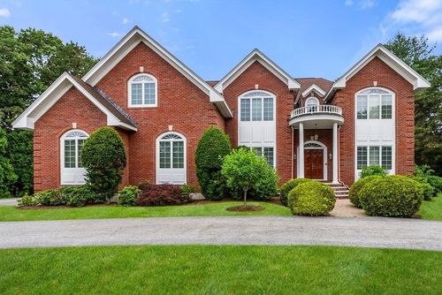 30 Page Rd, Weston, MA, 02493-2127 | Card Image