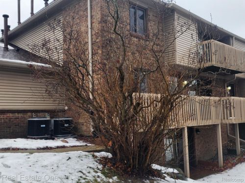 152-7980 Lawrence, West Bloomfield Charter Township, MI, 48322 | Card Image