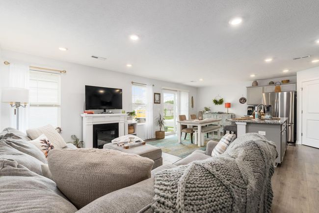 598 Faulkner Dr, House other with 3 bedrooms, 2 bathrooms and null parking in Lithopolis OH | Image 12
