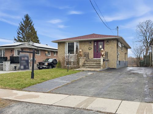 839 Glen St, Oshawa, ON, L1J3T9 | Card Image