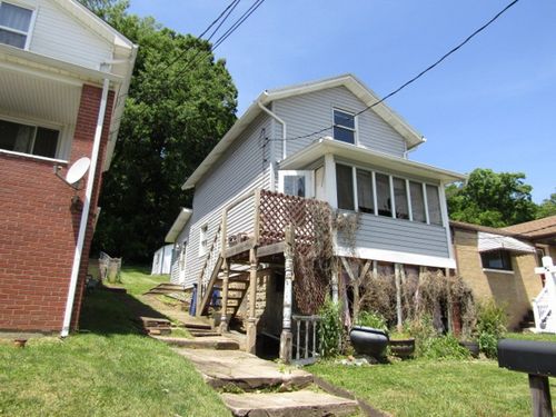 215 Patterson Ave, Bridgeville, PA, 15017-1901 | Card Image
