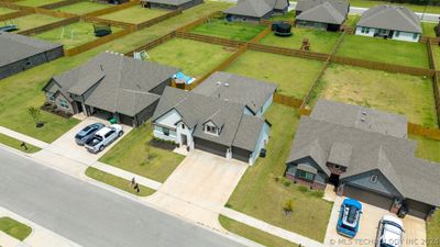 7117 E 154th Place S, House other with 4 bedrooms, 2 bathrooms and null parking in Bixby OK | Image 2