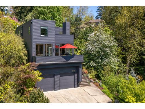 1373 Sw Westwood Dr, Portland, OR, 97239-2752 | Card Image