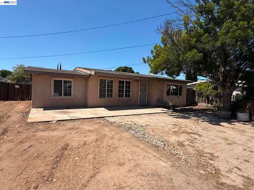 1753 S Carpenter Rd, Modesto, CA, 95351-2201 | Card Image
