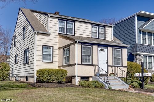 b-74 Caldwell Pl, Springfield, NJ, 07081-1714 | Card Image