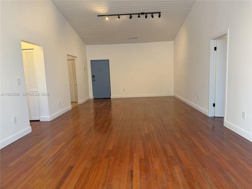apt-4020-55 Ocean Lane Dr, Key Biscayne, FL, 33149-1445 | Card Image