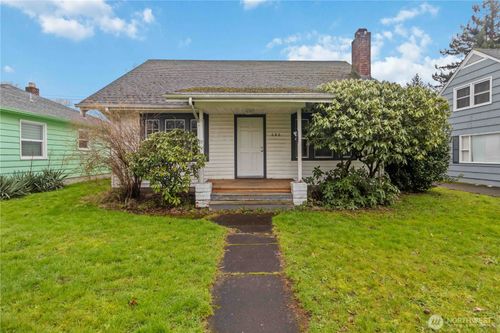 646 23rd Ave, Longview, WA, 98632-1810 | Card Image