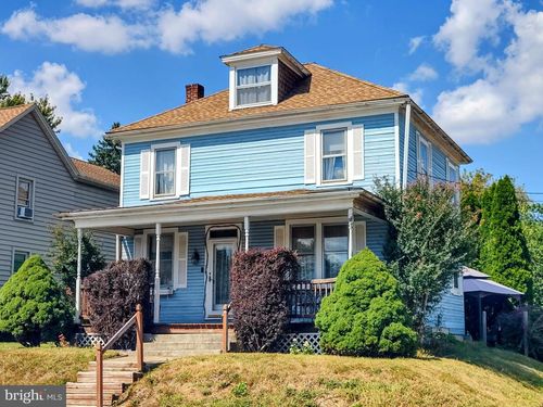 216 Charles Ave, HANOVER, PA, 17331-3337 | Card Image