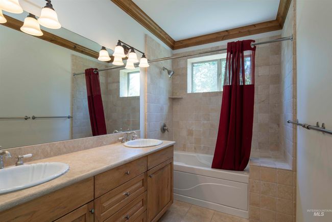 205 Shaun Ln, House other with 4 bedrooms, 5 bathrooms and 2 parking in Hailey ID | Image 18