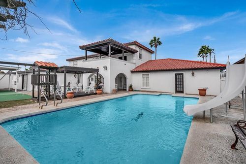 1805 N Shore Dr, Port Isabel, TX, 78578-4621 | Card Image