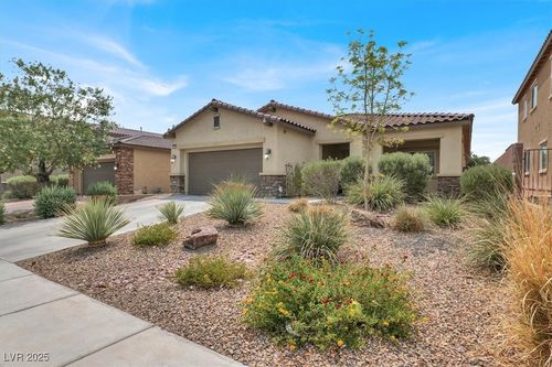 1405 Fantastic Ct, North Las Vegas, NV, 89081-2642 | Card Image