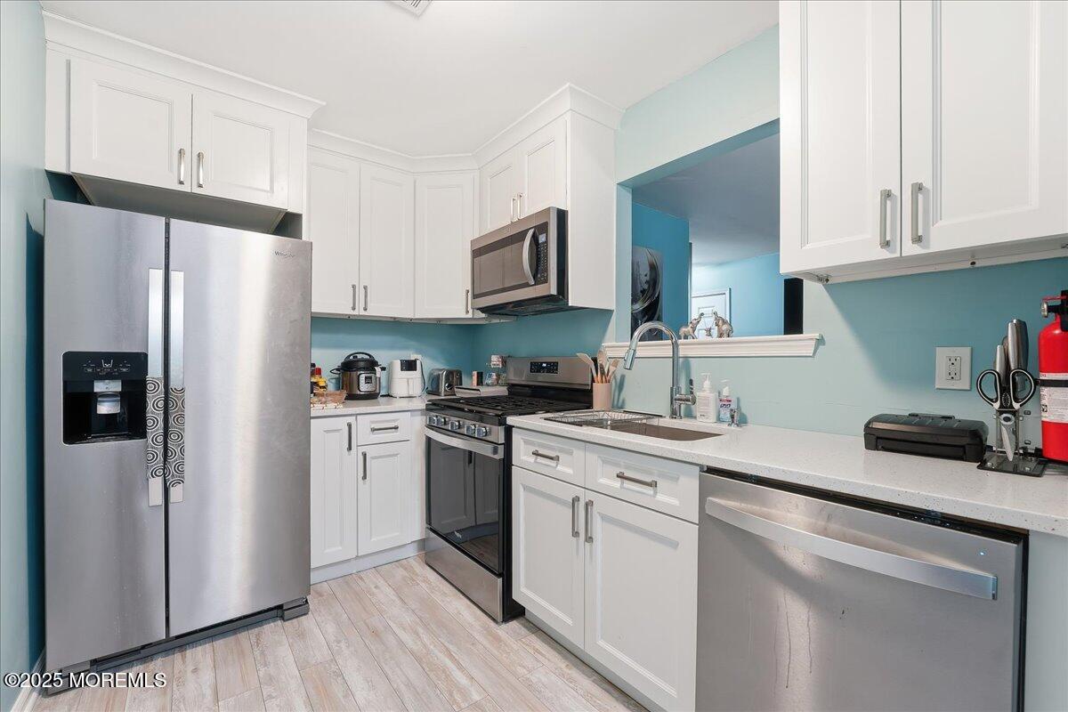 Residential Lease in Atlantic Highlands