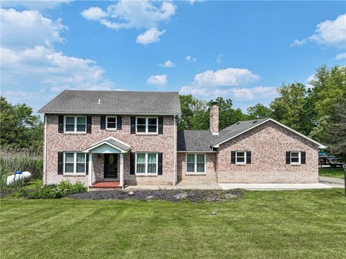 4822 W State St, Edinburg, PA, 16116-1724 | Card Image