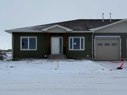 173 Parkview Crescent W, Bow Island, AB, T0K0G0 | Card Image