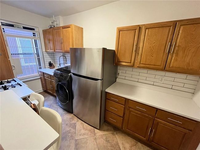 APT-8 - 333 E 209 Th St, Home with 1 bedrooms, 1 bathrooms and null parking in Bronx NY | Image 8