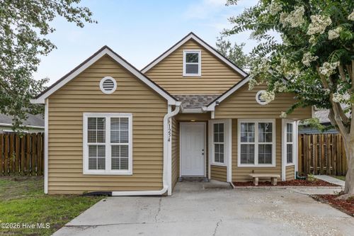 1254 Shipyard Blvd, Wilmington, NC, 28412-6448 | Card Image
