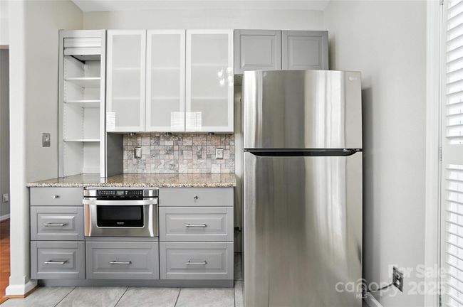 Kitchen | Image 11
