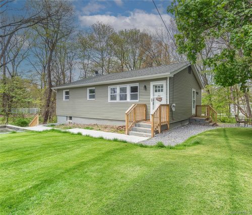 55 Elk Rd, East Fishkill, NY, 12533-5033 | Card Image